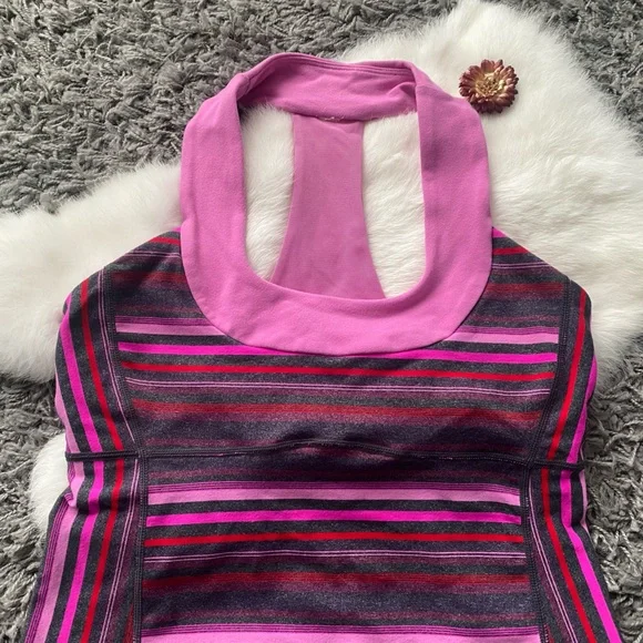 Lululemon Scoop Neck Tank - Picture 3 of 9